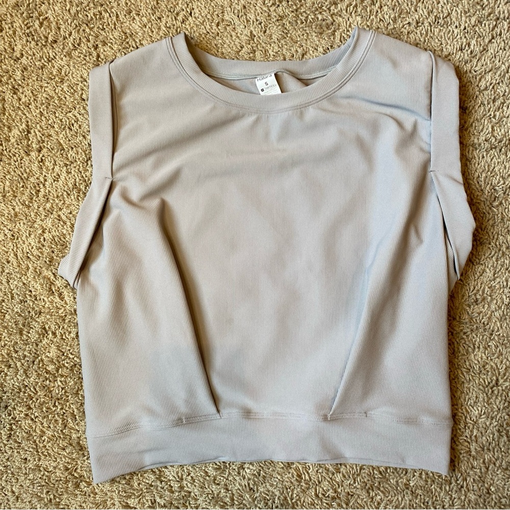Halara Patitoff Flow Crew Neck Sleeveless Cropped Yoga Tank Ribbed Gray Small